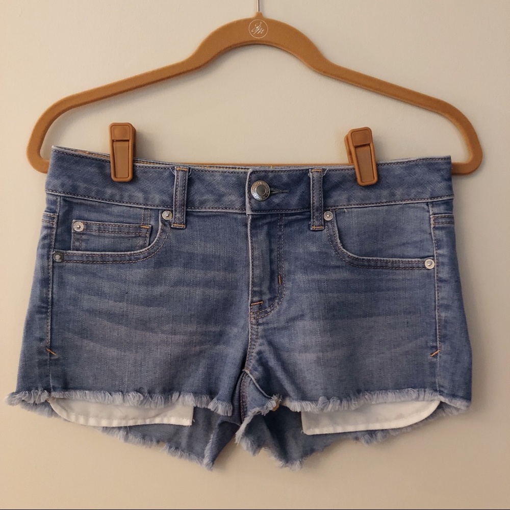American Eagle Low Ruse Blue Jean Cut Off Short